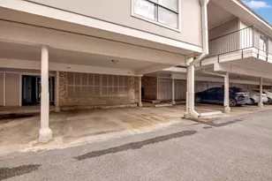 2224 S Piney Point Rd, Houston, TX 77063 - Photo 38