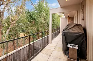 2224 S Piney Point Rd, Houston, TX 77063 - Photo 32