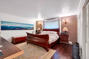 2224 S Piney Point Rd, Houston, TX 77063 - Photo 18