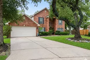 381 Oakshire Ct, League City, TX 77573 - Photo 1
