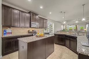 11722 Eagle Ridge Dr, Mont Belvieu, TX 77535 - Photo 8