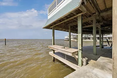 106 Quayside Drive, Tiki Island, TX 77554 - Photo 36