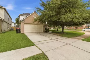 11702 Silent Elm St, Houston, TX 77044 - Photo 16