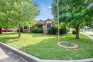 4002 Thistledown Dr, Pasadena, TX 77504 - Photo 2