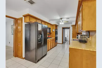 4002 Thistledown Drive, Pasadena, TX 77504 - Photo 10