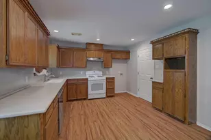 122 Bumelia St, Lake Jackson, TX 77566 - Photo 16