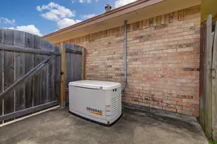 122 Bumelia St, Lake Jackson, TX 77566 - Photo 38