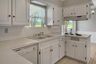 1726 Capstan Rd, Houston, TX 77062 - Photo 10