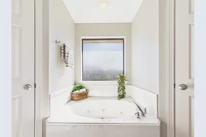 131 Eagle Nest Court, Richwood, TX 77566 - Photo 18