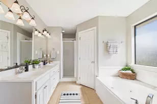 131 Eagle Nest Ct, Richwood, TX 77566 - Photo 4