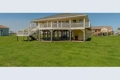 3520 Hannas Reef, Crystal Beach, TX 77650 - Photo 2