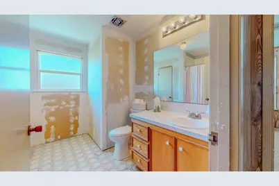 3520 Hannas Reef, Crystal Beach, TX 77650 - Photo 32