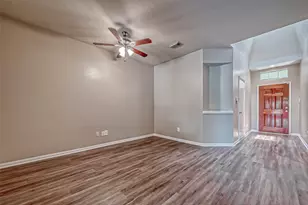 911 Bent Sail, League City, TX 77573 - Photo 4