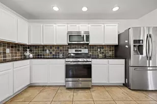 7203 Greenwood Point Dr, Cypress, TX 77433 - Photo 16