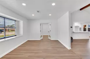 717 Yale Ln, Deer Park, TX 77536 - Photo 8