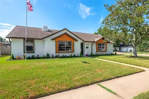 717 Yale Ln, Deer Park, TX 77536 - Photo 1