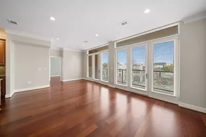 1419 Montrose Boulevard #301, Houston, TX 77019 - Photo 4