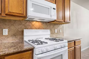 15410 Redbud Dale Ct, Cypress, TX 77429 - Photo 10