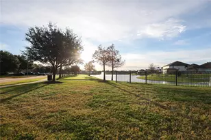 15410 Redbud Dale Ct, Cypress, TX 77429 - Photo 32