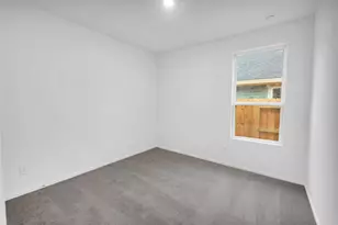 236 Orchard Cv, Snook, TX 77879 - Photo 6