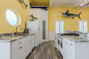 619 Private Rd 675, Sargent, TX 77414 - Photo 14