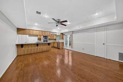 3107 Pecan Point Drive, Sugar Land, TX 77478 - Photo 10