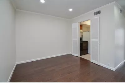 2121 Fountain View Drive #D50, Houston, TX 77057 - Photo 16