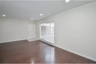 2121 Fountain View Drive #D50, Houston, TX 77057 - Photo 14