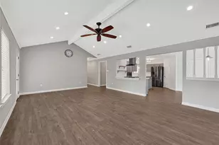 9611 Pinehurst St, Baytown, TX 77521 - Photo 8