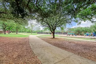 7622 Richmond Ave, Houston, TX 77063 - Photo 2
