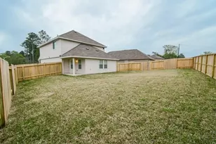 13806 Spring Meadows Ct, Willis, TX 77378 - Photo 2