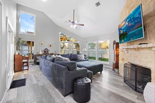 1824 Pine Cone Dr, Katy, TX 77493 - Photo 2