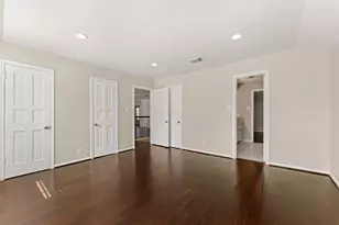 219 Big Hollow Ln, Houston, TX 77042 - Photo 30
