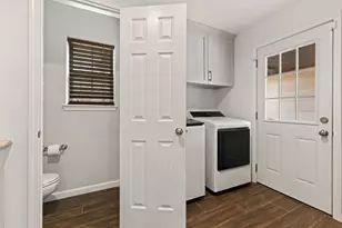 219 Big Hollow Ln, Houston, TX 77042 - Photo 26
