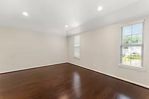 219 Big Hollow Ln, Houston, TX 77042 - Photo 34
