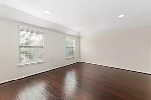 219 Big Hollow Ln, Houston, TX 77042 - Photo 36