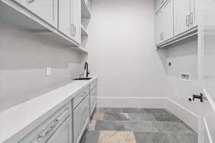 7203 Tickner St, Houston, TX 77055 - Photo 38