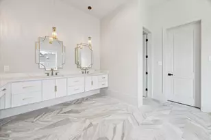 7203 Tickner St, Houston, TX 77055 - Photo 26