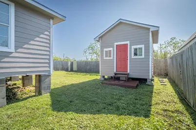 725 10th Street, Dickinson, TX 77539 - Photo 28