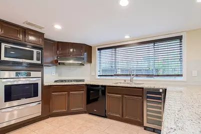 2039 Shorewood Lane, Sugar Land, TX 77479 - Photo 20