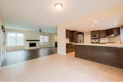 2039 Shorewood Lane, Sugar Land, TX 77479 - Photo 16