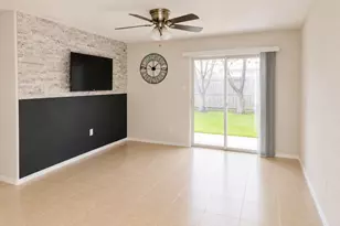 1518 Perennial Ln, Rosenberg, TX 77471 - Photo 4