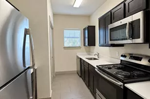 1660 Hawthorne St, Houston, TX 77006 - Photo 4