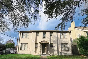 1660 Hawthorne St, Houston, TX 77006 - Photo 1