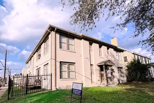 1660 Hawthorne St, Houston, TX 77006 - Photo 10