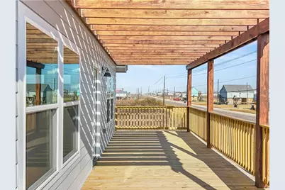 1743 Bluewater Highway, Surfside Beach, TX 77541 - Photo 18