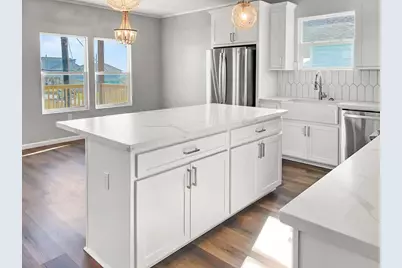 1743 Bluewater Highway, Surfside Beach, TX 77541 - Photo 8