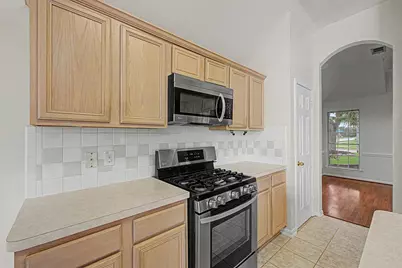 10943 Spruce Drive N, La Porte, TX 77571 - Photo 10