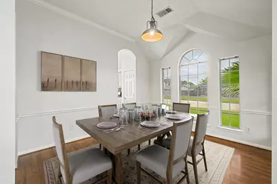 10943 Spruce Drive N, La Porte, TX 77571 - Photo 6