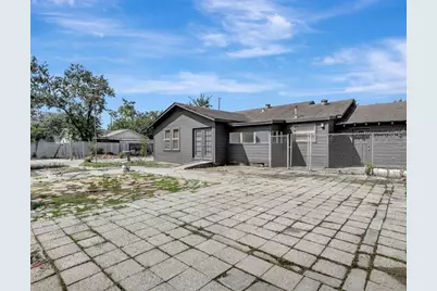 2044 Thonig Road, Houston, TX 77055 - Photo 14